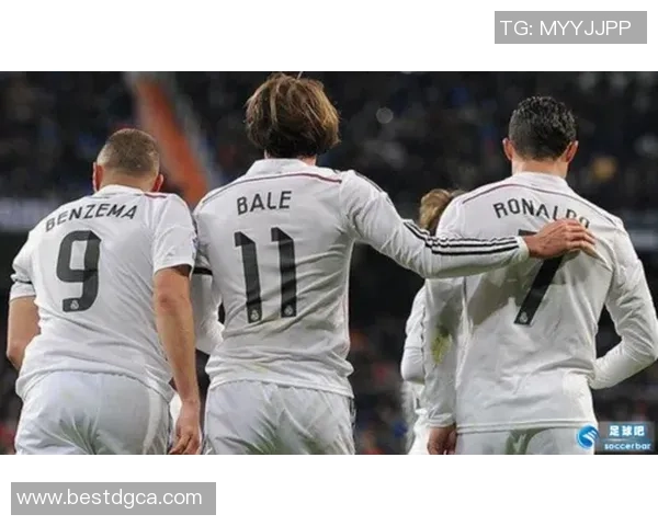 利加大学与圣保罗的激烈对决揭示了足球战术的博弈与球队实力的较量 利加大学与圣保罗的激烈对决揭示了足球战术的博弈与球队实力的较量