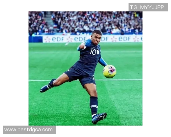 吕迪格：从德甲新星到国际舞台的坚韧守护者之路