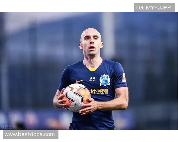 多德勒支与斯球队激战正酣精彩对决引发球迷热议