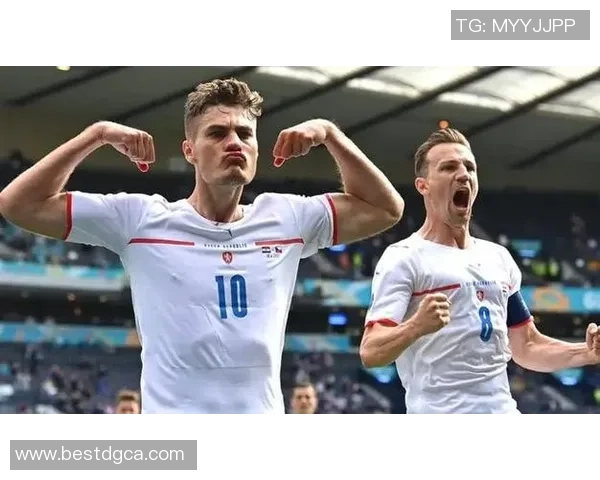 足球累体育迎战帕梅拉斯争夺赛季关键胜利的激烈对决